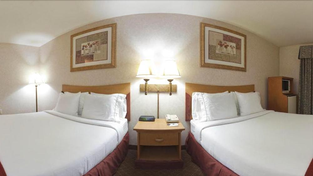 Holiday Inn Express & Suites Tracy By Ihg Ngoại thất bức ảnh