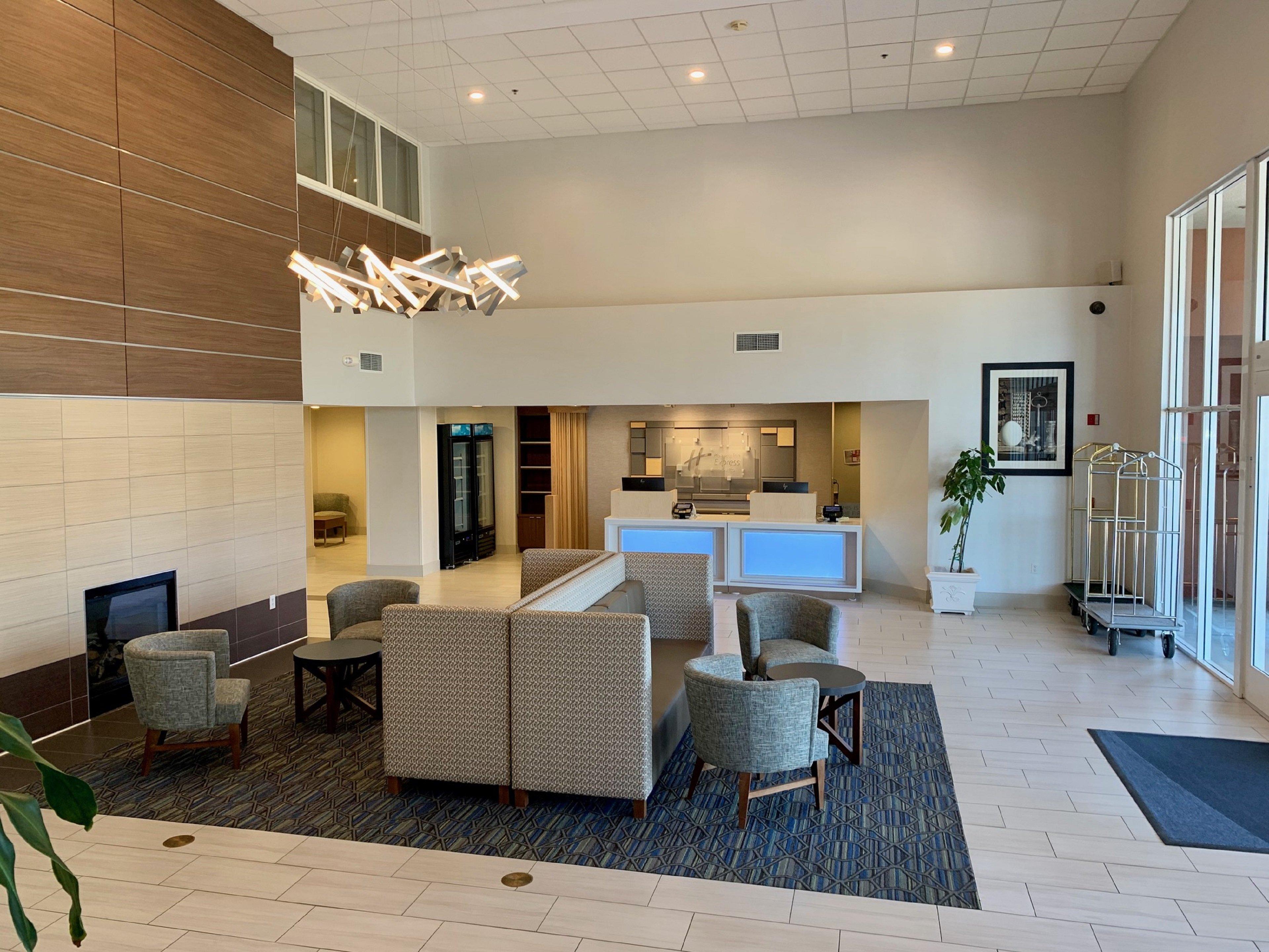 Holiday Inn Express & Suites Tracy By Ihg Ngoại thất bức ảnh
